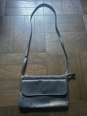 Classic Navy Crossbody Shoulder Bag - Women's Everyday Purse